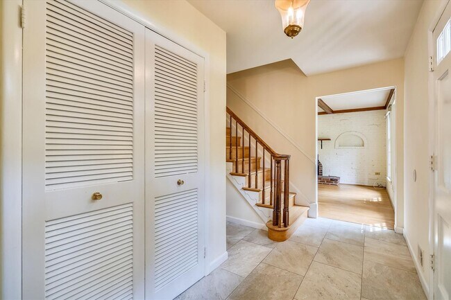 Building Photo - 11200 Powder Horn Dr