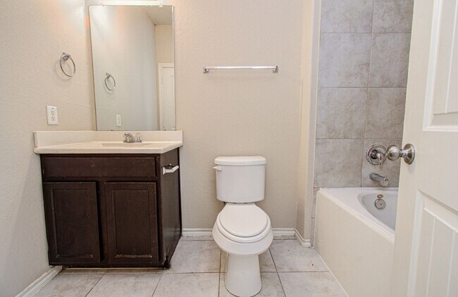 Building Photo - 13822 Roman Ridge Ln