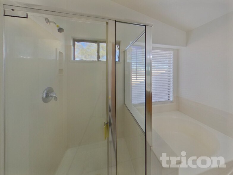 Building Photo - 21854 N Braden Rd