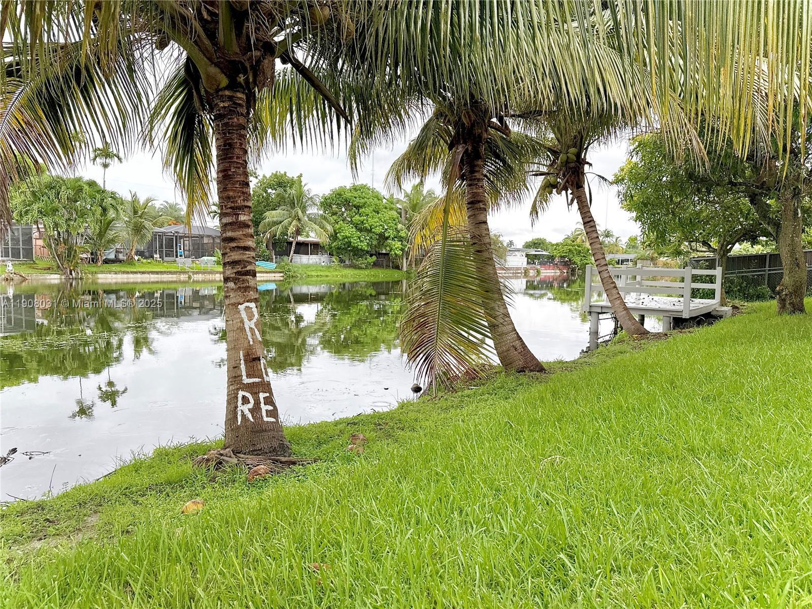 Building Photo - 6708 Camelia Dr