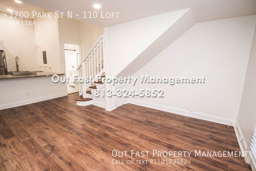 Building Photo - 1700 Park St N