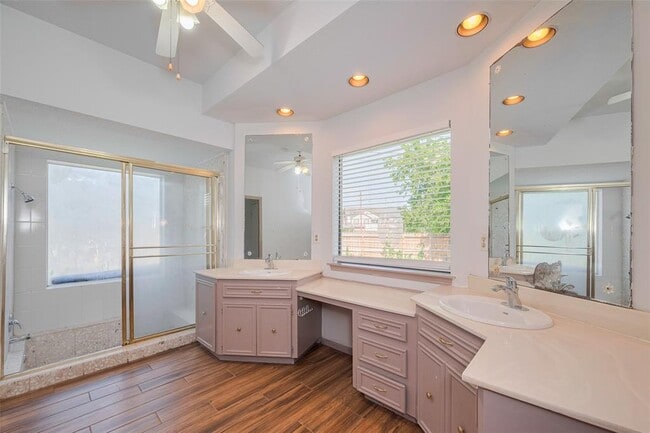 Building Photo - 12922 Ashford Chase Dr