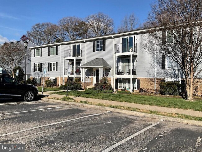 Building Photo - 3502 Lochearn Ct