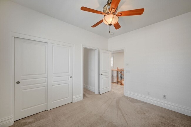 Building Photo - Stunning Rhodes Ranch Four Bedroom