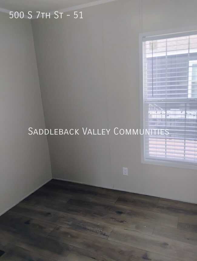 Building Photo - 500 S 7th St