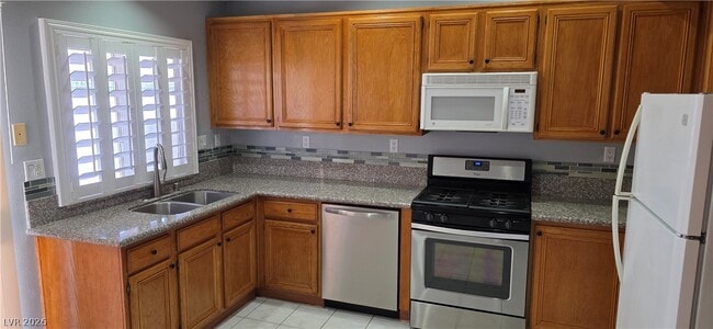 Building Photo - 9007 Dulcimer Ln