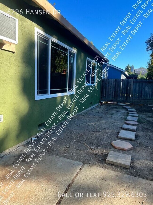 Building Photo - 6296 Hansen Dr