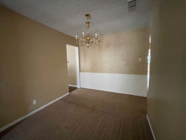 Building Photo - 3-Bedroom House for Rent in Killeen