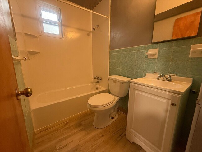 Building Photo - 4201 Rocky River Dr