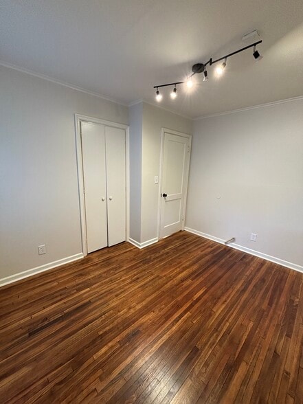 Building Photo - 2725 N Boulder Ave