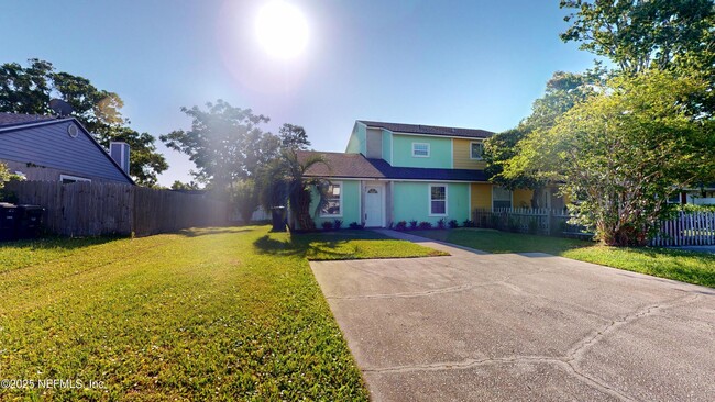Building Photo - 450 Aquatic Dr