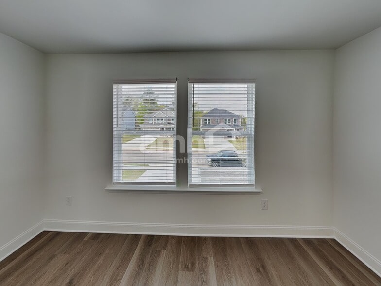 Building Photo - 945 Carnelian Ln