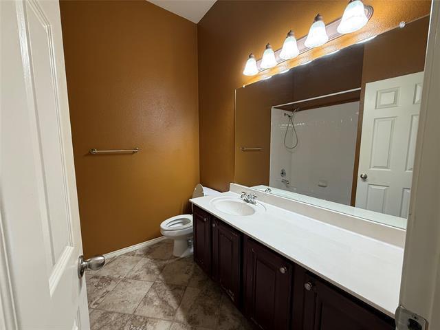 Building Photo - 816 Lake Grove Dr