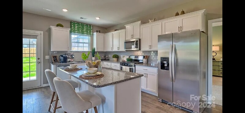 Building Photo - 135 Ashelyn Pk Dr