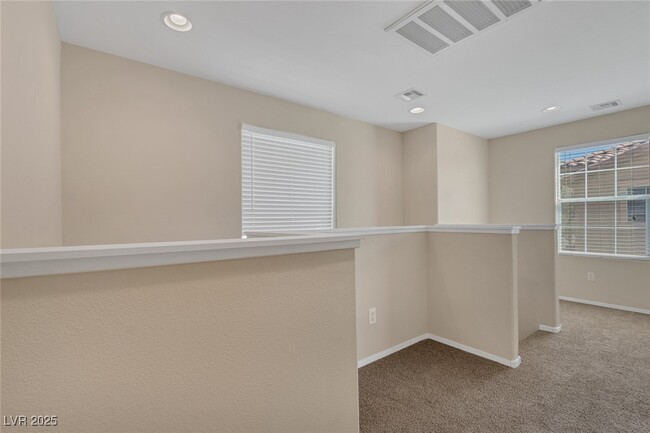 Building Photo - 9835 W Spinnaker Creek Ave