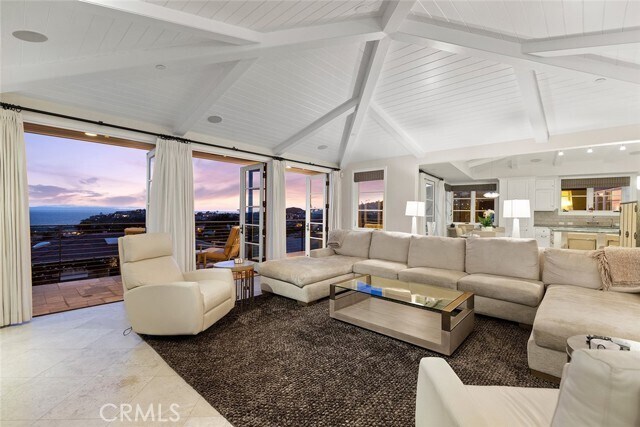 Building Photo - 322 Emerald Bay