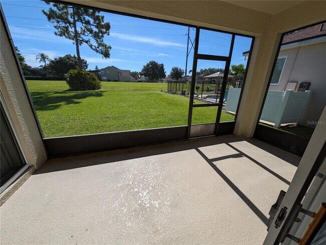 Building Photo - 5281 Los Palma Vista Dr