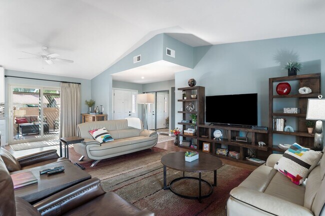 Building Photo - Welcome to this updated & spacious Golf Course Home in Leisure World a 45+ Active Adult Resort Co...