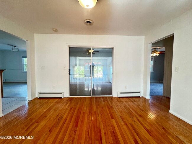 Building Photo - 9 Westport Dr