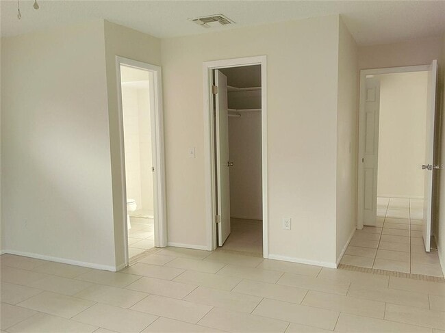 Building Photo - 1669 Tarrytown Ave