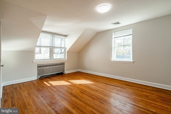 Building Photo - 222 3rd Ave