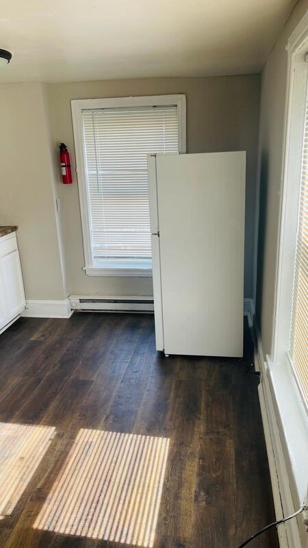 Building Photo - 263 S 62nd St