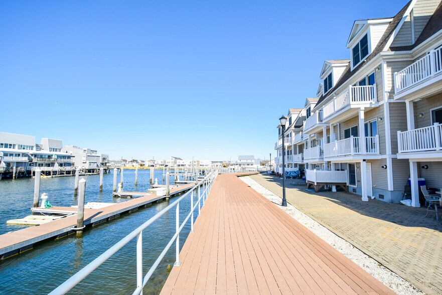 Building Photo - 67 Chelsea Ct