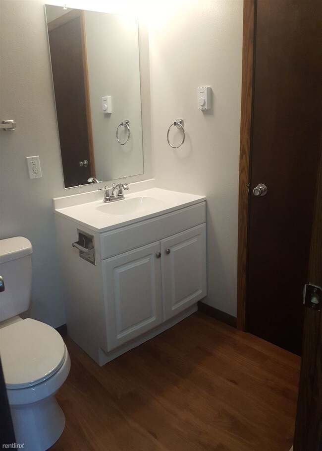 Building Photo - 1425 N 9th St