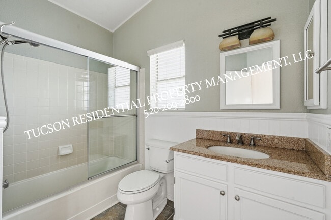 Building Photo - 2531 W Glenbrook Way