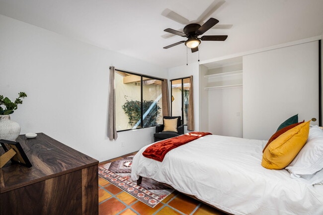 Building Photo - 280 Tolosa Cir