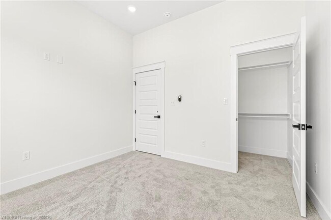 Building Photo - 6815 Fir St