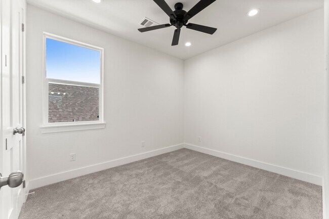 Building Photo - 6808 Ralston St