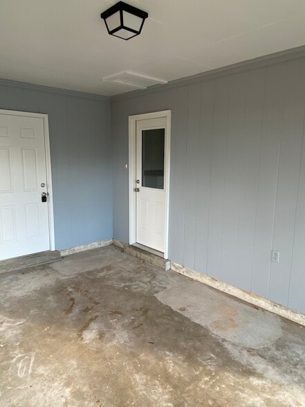 Building Photo - 108 Florence Dr
