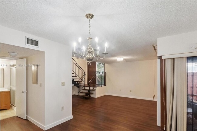 Building Photo - 5975 SW 137th Ave