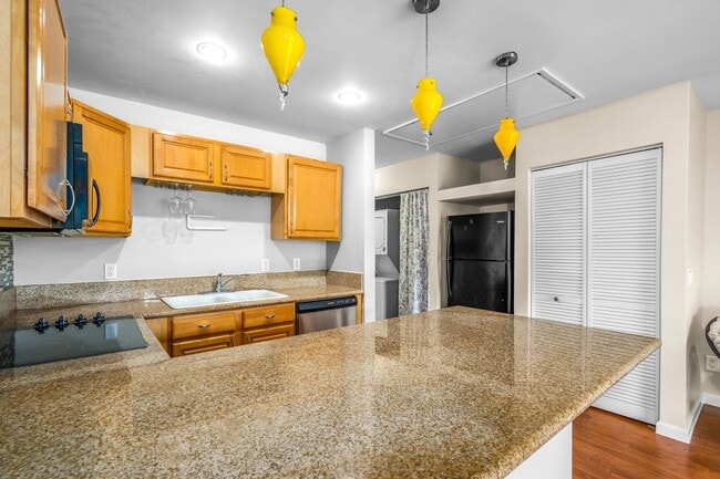 Building Photo - Maui Lani Terraces Studio, Great Mountain View!
