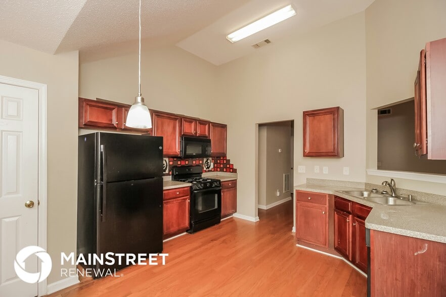 Building Photo - 4321 Holliday Rd