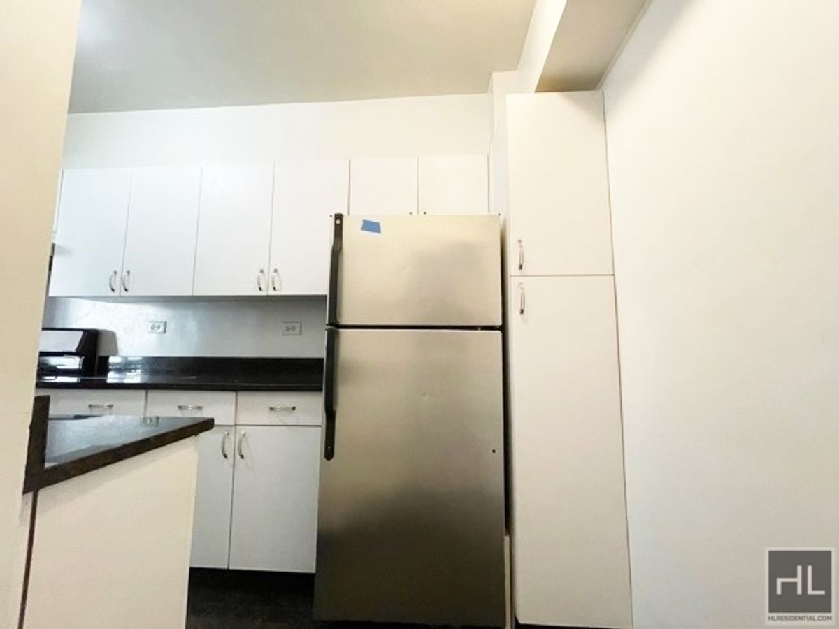 Building Photo - EAST 57 STREET