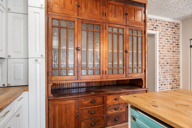 Building Photo - Thiel on 9th