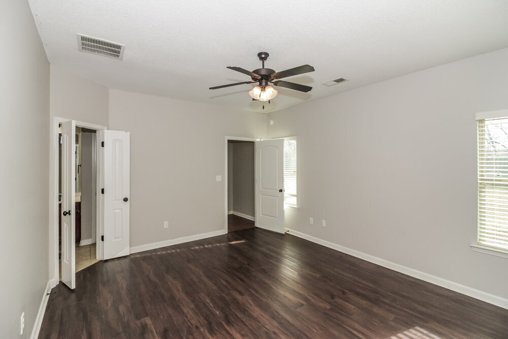 Building Photo - 170 Misty Fields Rd