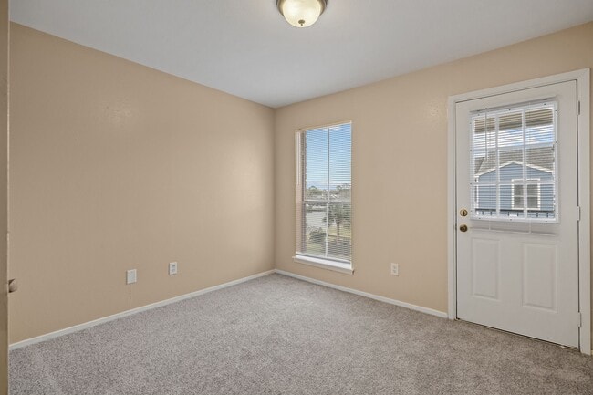 Building Photo - 18515 Egret Bay Blvd