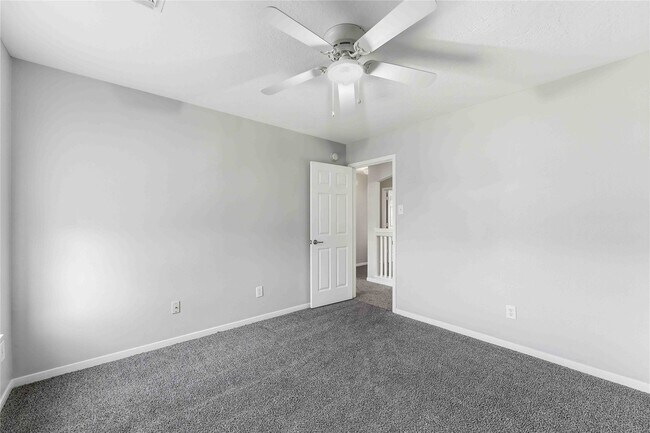 Building Photo - 3310 Bremerton Falls Dr