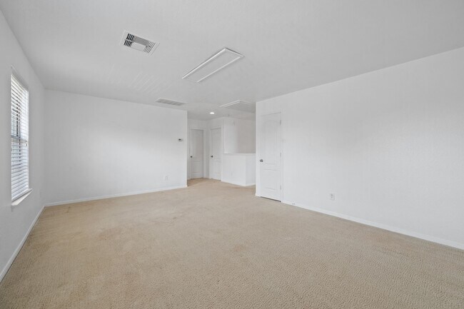 Building Photo - 4614 Pin Oak Creek Ln