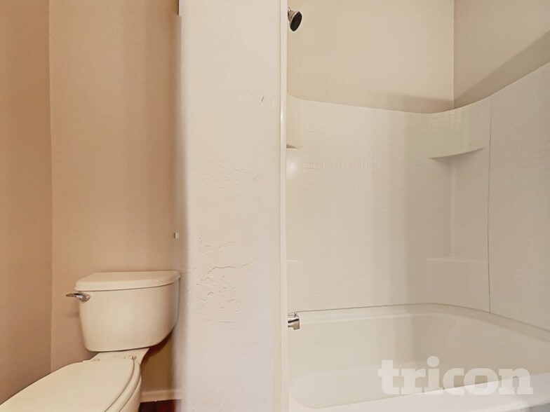 Building Photo - 18253 W Eva St