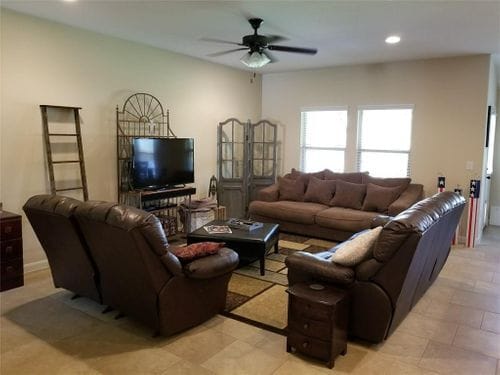 Building Photo - 2425 Muzzie Ln