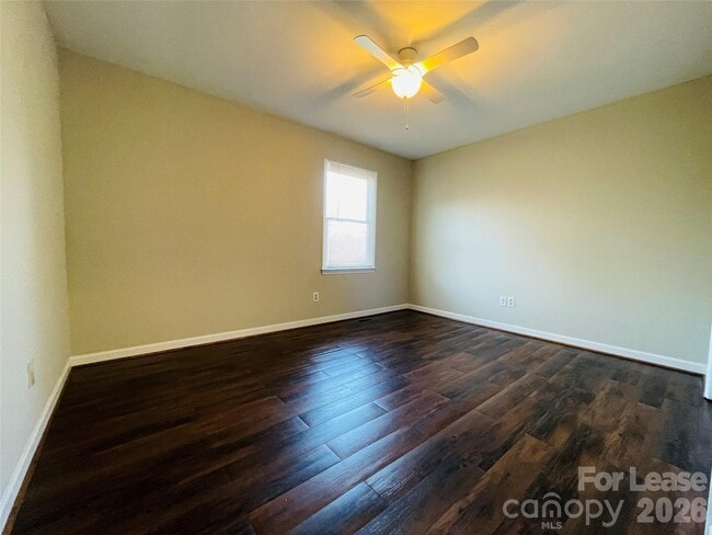 Building Photo - 2499 Brookwood Rd