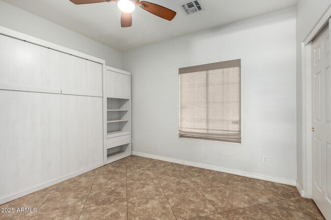 Building Photo - 7039 S Golfside Ln
