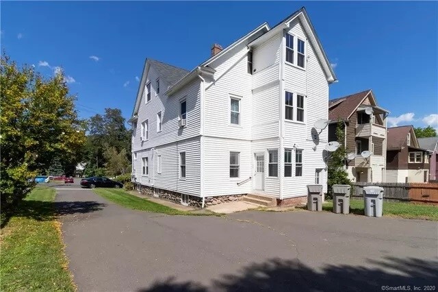 Building Photo - 103 Gridley St