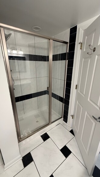 Master Shower - 225 Main St