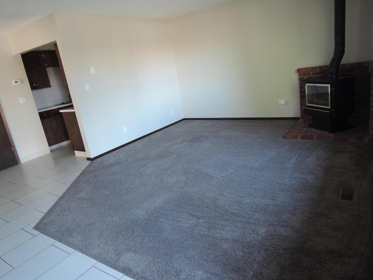 Living Room - 625 SW Center St