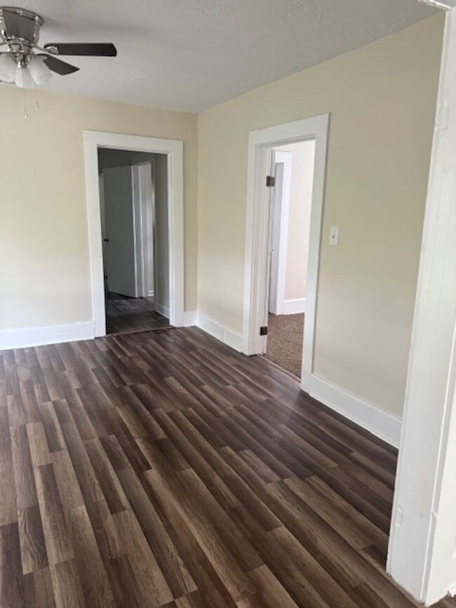 Building Photo - 2 Bedroom, 1 Bath House (COMING SOON)